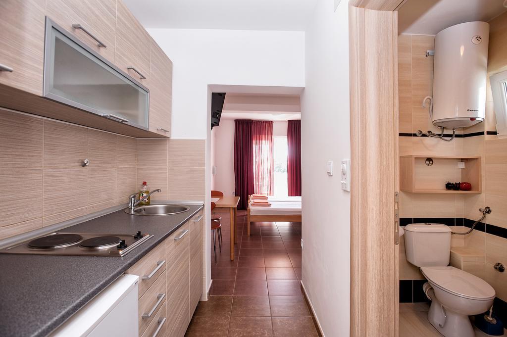 Apartments Durovic Petrovac Szoba fotó